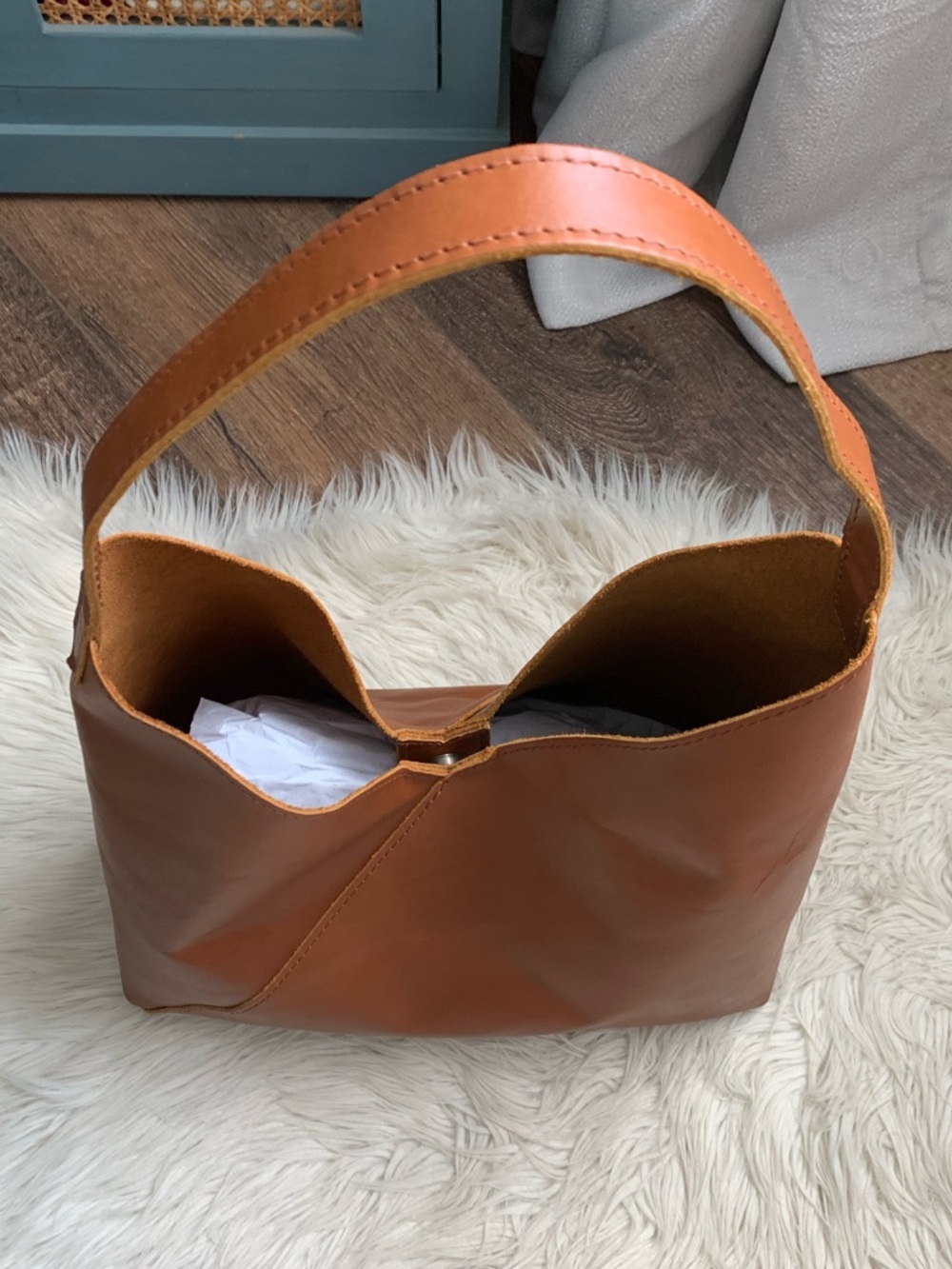 Portland Leather Oversized Naomi Bag
Honey - Picture 11 of 16